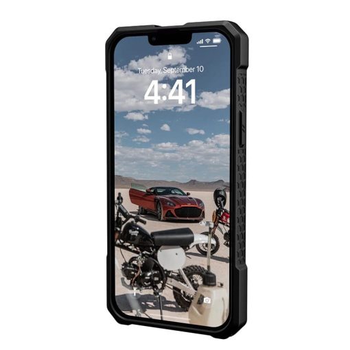 Buy iPhone 14 Plus Carbon Fiber Case in Pakistan