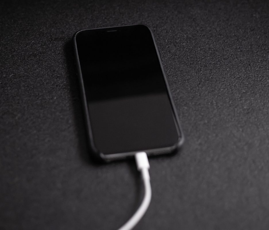 Best 20W and 35W Chargers For Your Latest iPhone in Pakistan