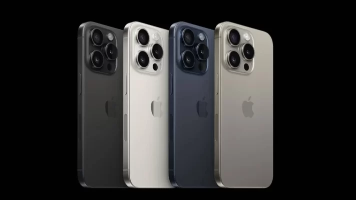 Apple Weighs iPhone Price Hike